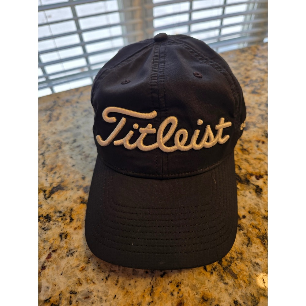 Titleist Mens Golf Hat Black Adjustable Pro V1 FJ FootJoy Performance Cap‎